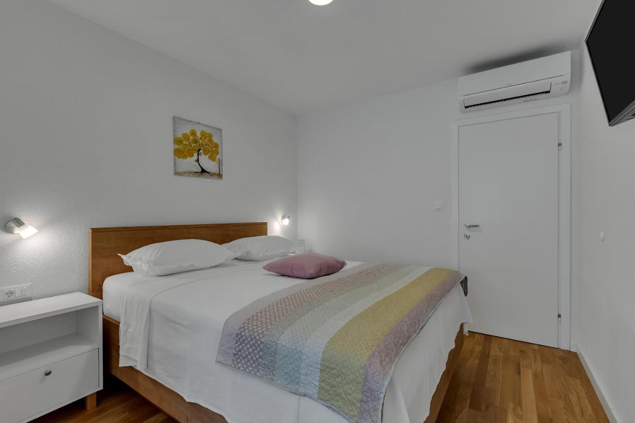 Apartment Piano Makarska Esterno foto